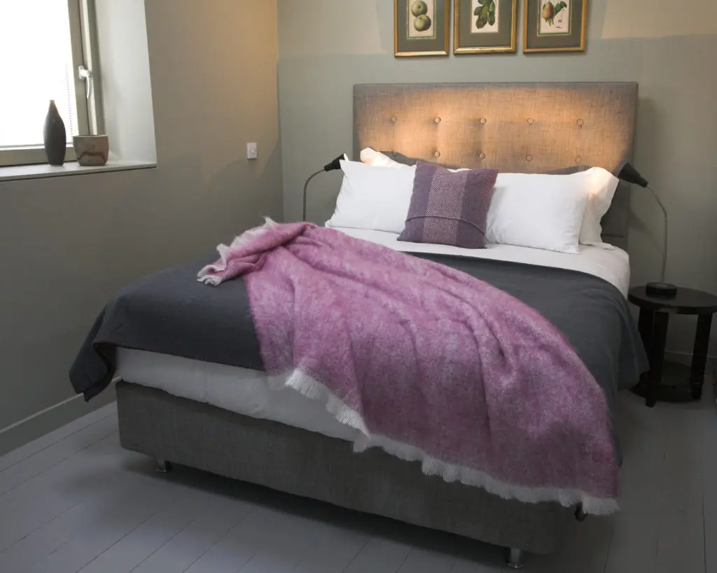 Cushendale Woollen Mills Mist Berry